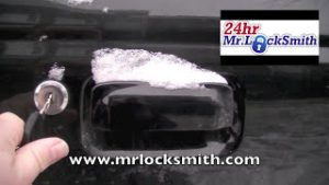 How To Unfreeze a Frozen Car Lock | Mr. Locksmith Canada